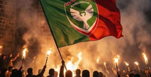 Amedspor Süper Lig'e Yükseldi: Coşku ve Kutlamalar Sokaklara Taştı